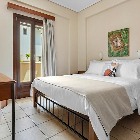 Spetses Center Comfy Apartment Exterior photo