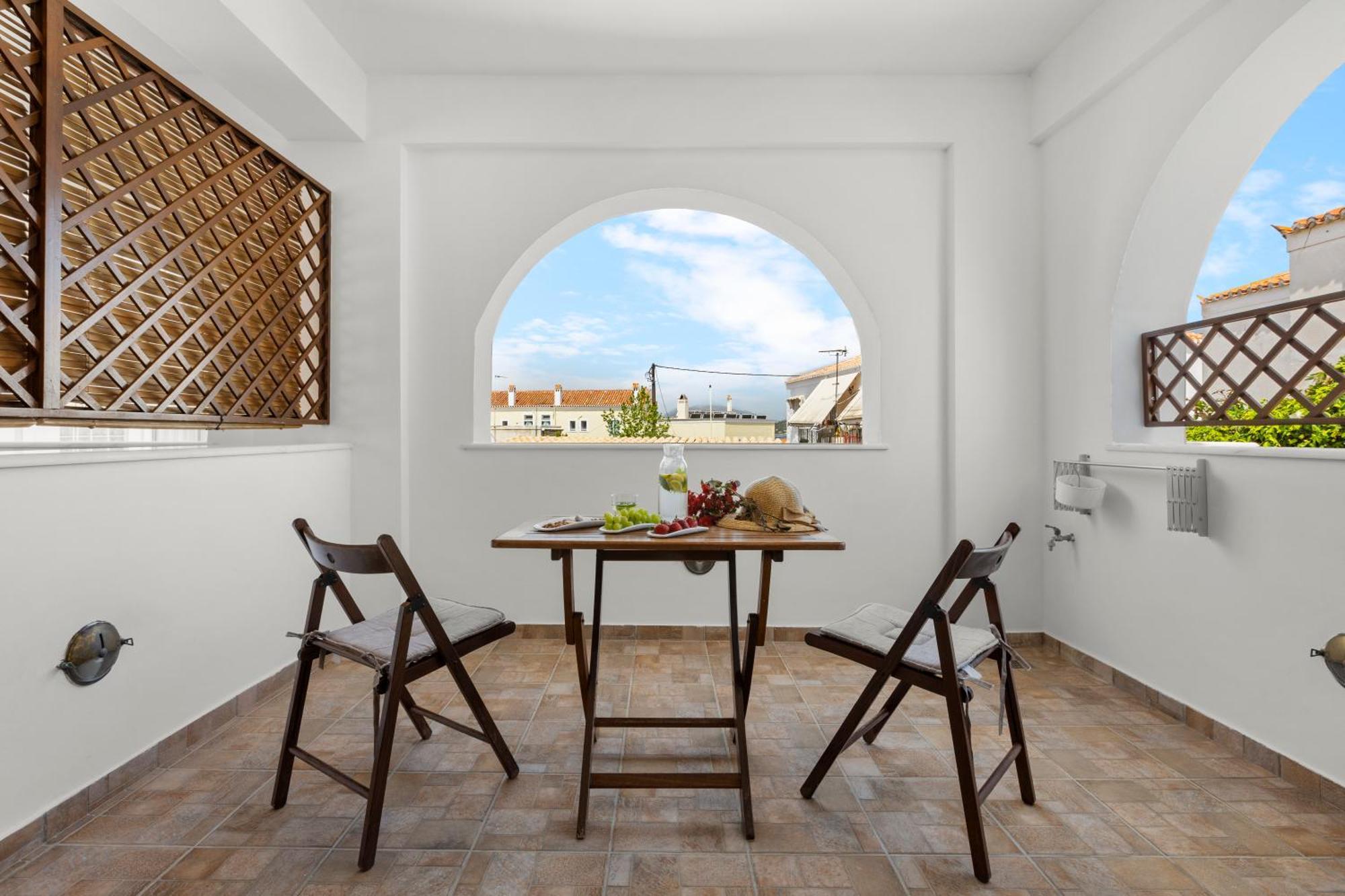 Spetses Center Comfy Apartment Exterior photo