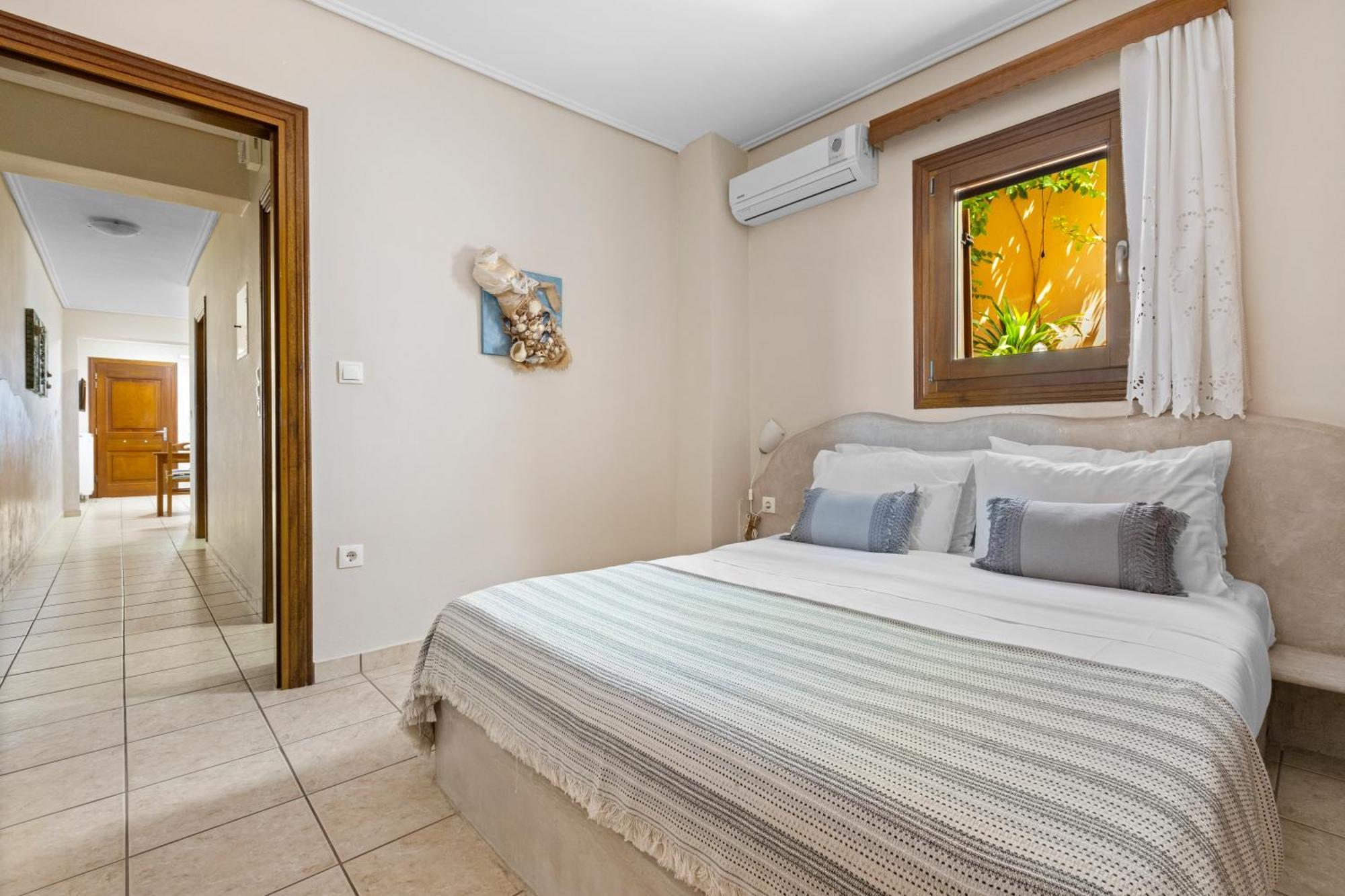 Spetses Center Comfy Apartment Exterior photo
